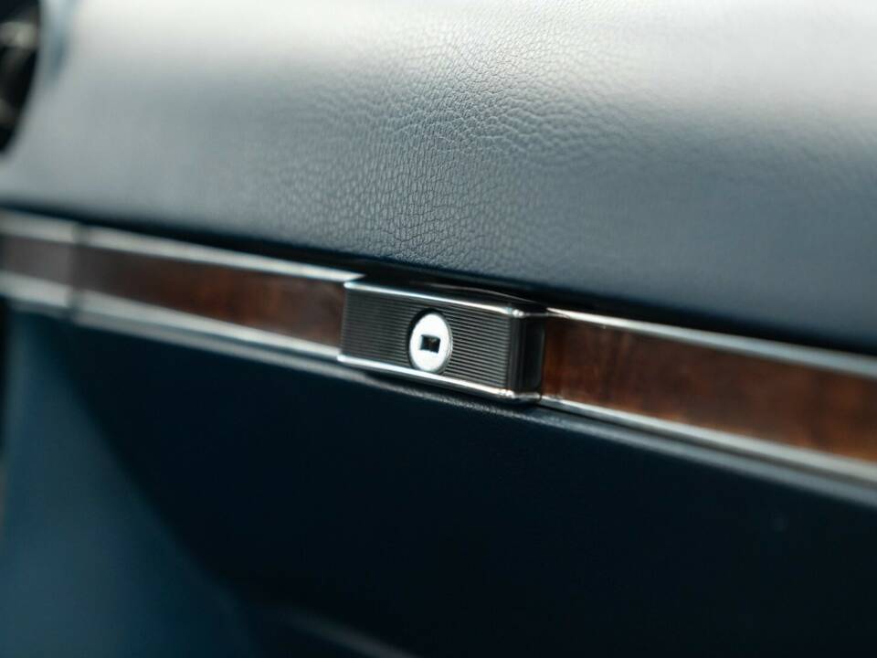 Bild 24/43 von Mercedes-Benz 450 SLC (1972)