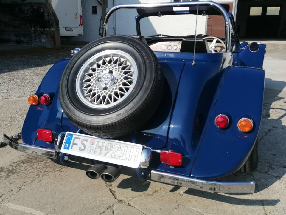 Image 3/19 of Invader Peak Morgan replica (1987)