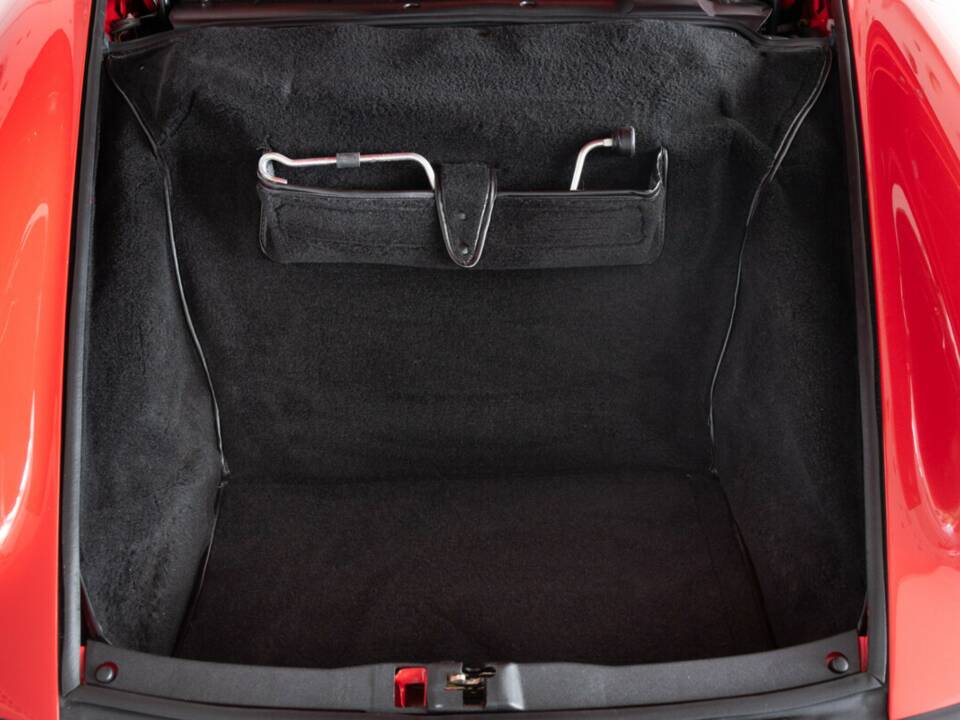 Afbeelding 44/48 van Porsche 911 Carrera 2 (1990)