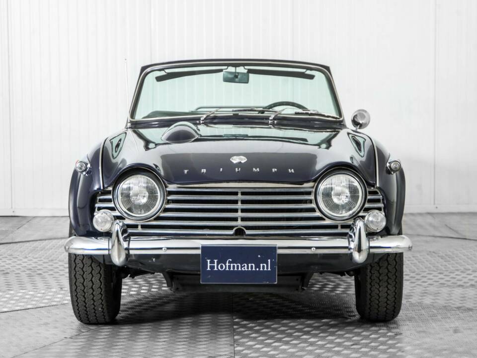 Afbeelding 13/50 van Triumph TR 4A (1967)