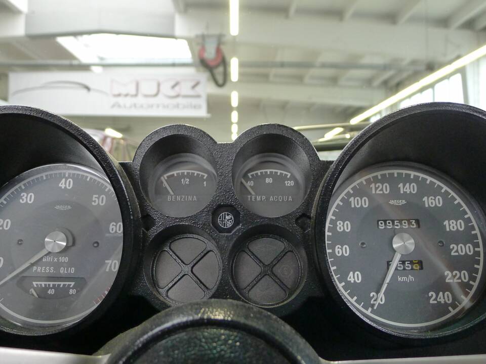 Bild 36/36 von Alfa Romeo 2000 GT Veloce (1975)