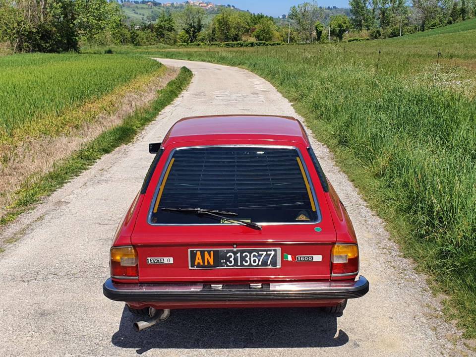 Image 19/50 de Lancia Beta HPE 1600 (1980)