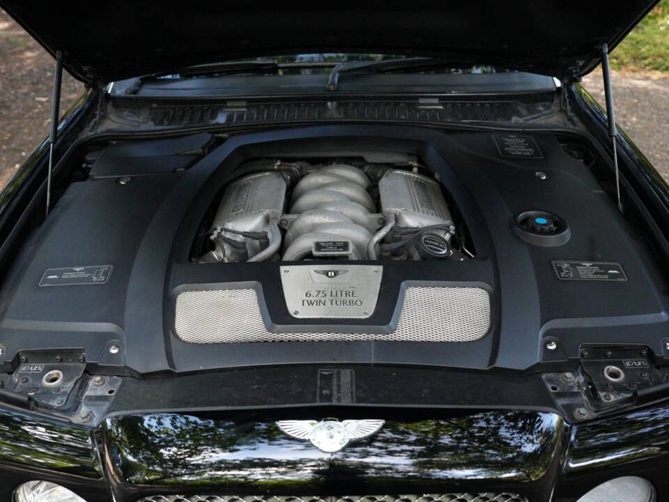 Image 4/50 of Bentley Arnage T (2004)
