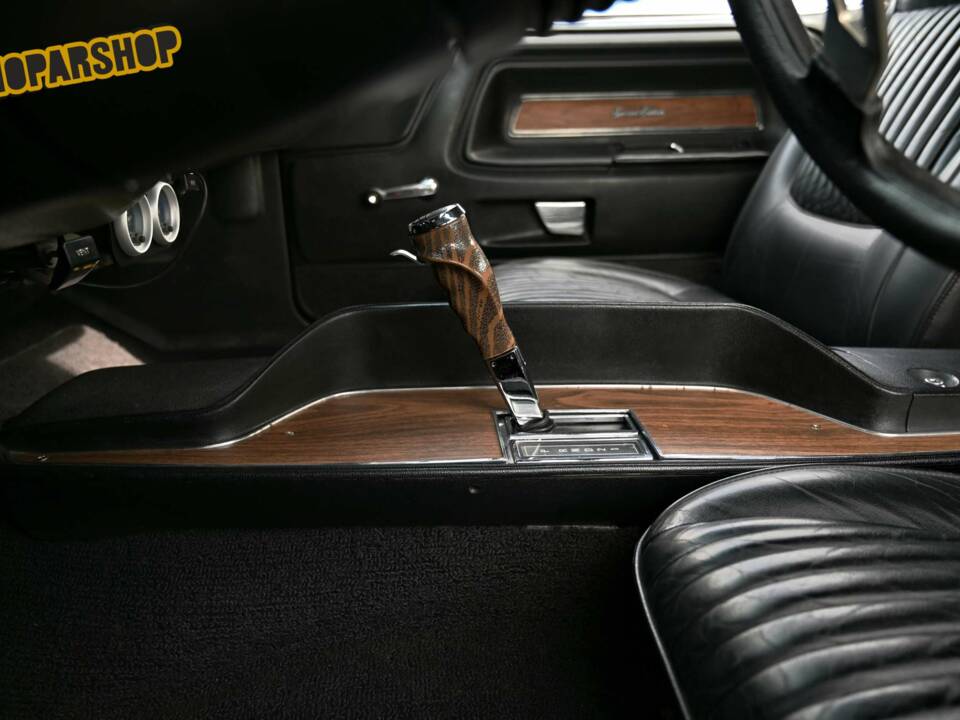 Bild 33/44 von Dodge Challenger R&#x2F;T (1970)