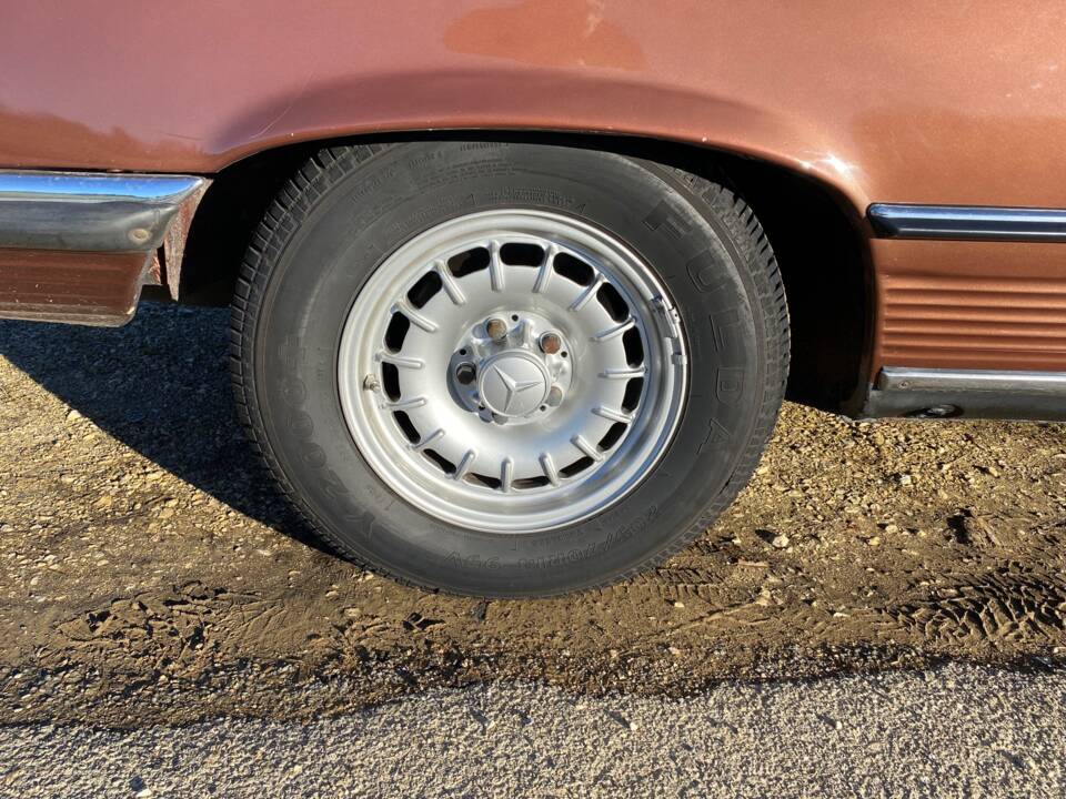 Image 10/20 of Mercedes-Benz 280 SLC (1977)