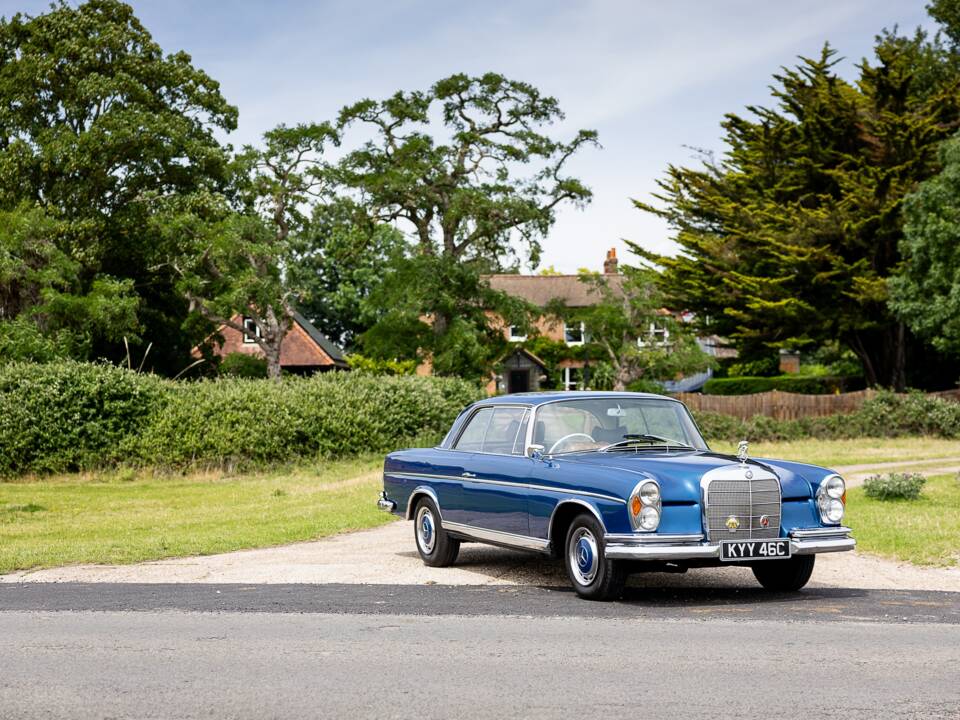 Afbeelding 3/62 van Mercedes-Benz 300 SE (1965)