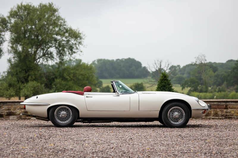 Immagine 5/49 di Jaguar E-Type V12 (1973)