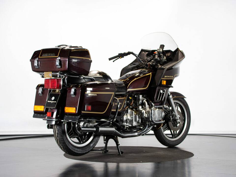 Immagine 4/50 di Honda GL 1100 Gold Wing (1981)