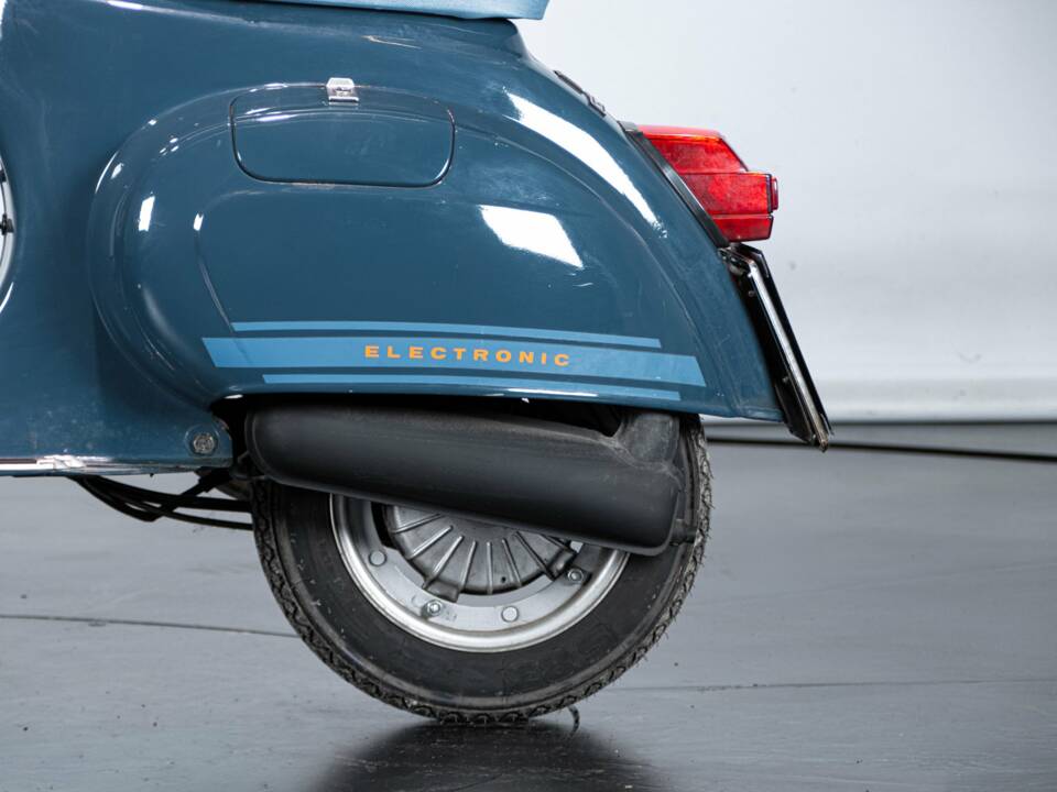 Image 36/43 of Piaggio DUMMY (1977)