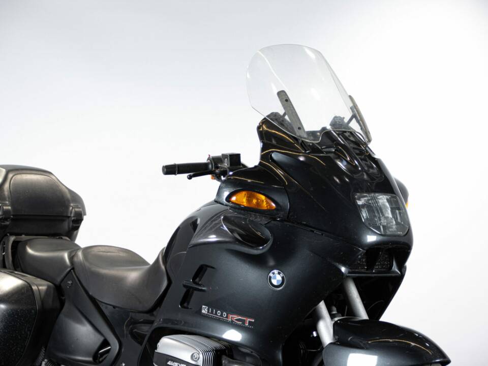Image 39/50 de BMW R 1100 RT (1998)