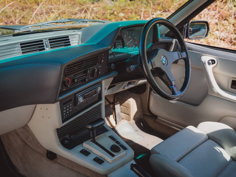 Image 19/34 of BMW 635 CSi (1989)