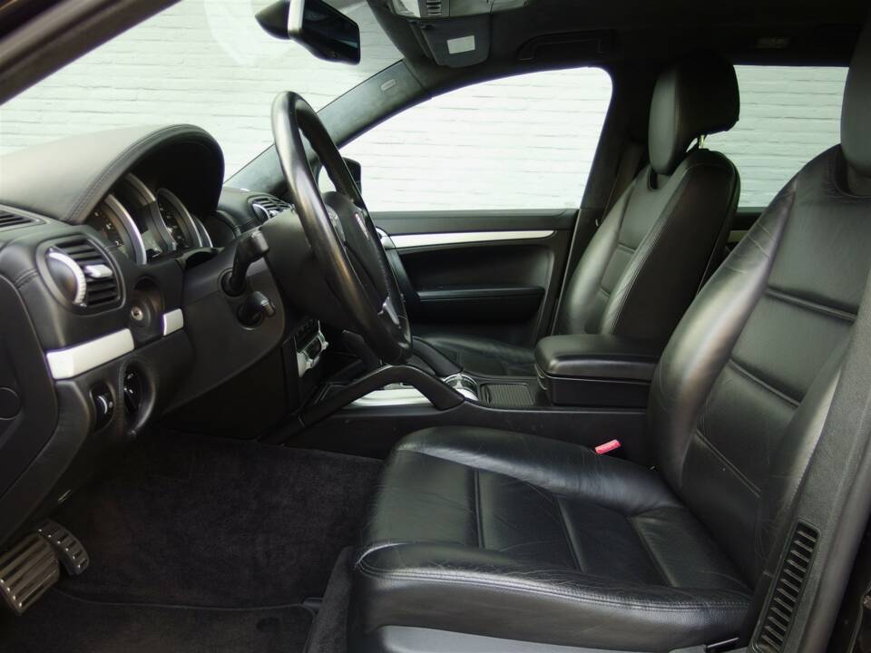 Imagen 50/97 de Porsche Cayenne Turbo (2007)