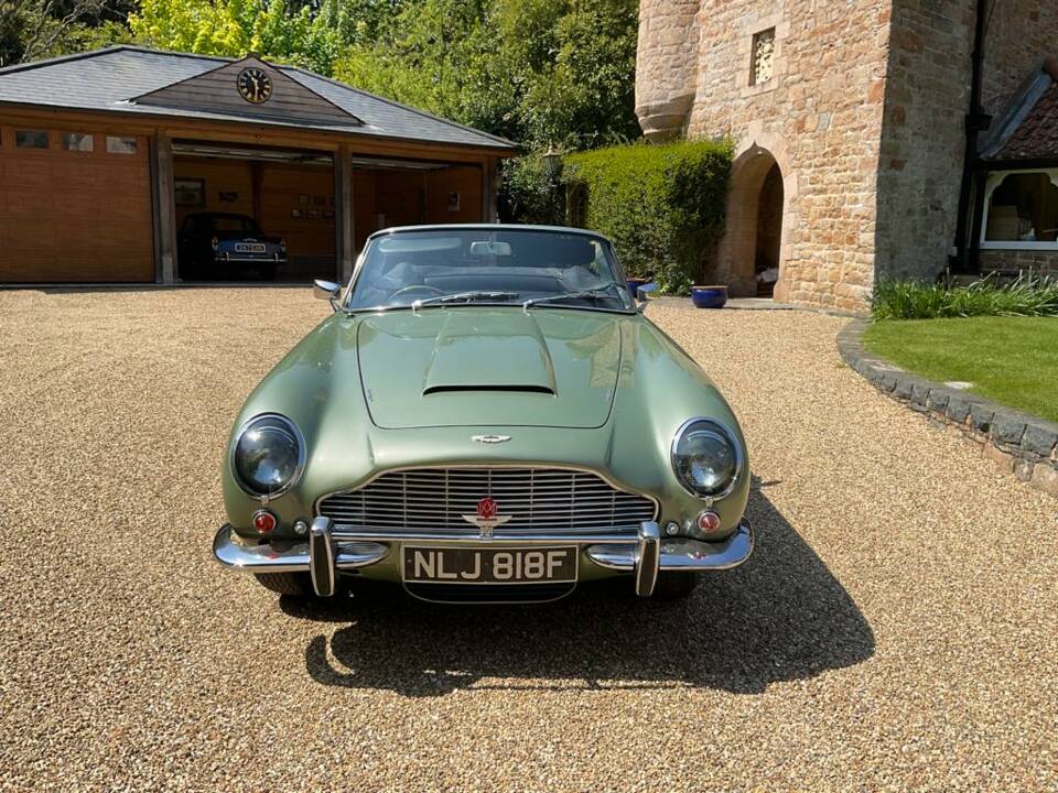 Afbeelding 4/8 van Aston Martin DB 6 Volante (1967)