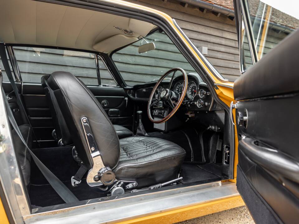 Bild 34/62 von Aston Martin DB 6 Mk II (1970)