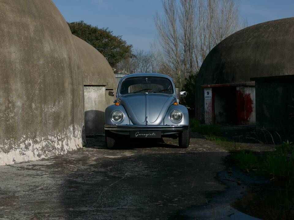 Image 8/54 of Volkswagen Beetle 1500 (1969)
