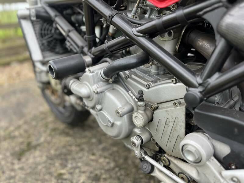 Image 13/22 of Ducati Monster S4R (2004)