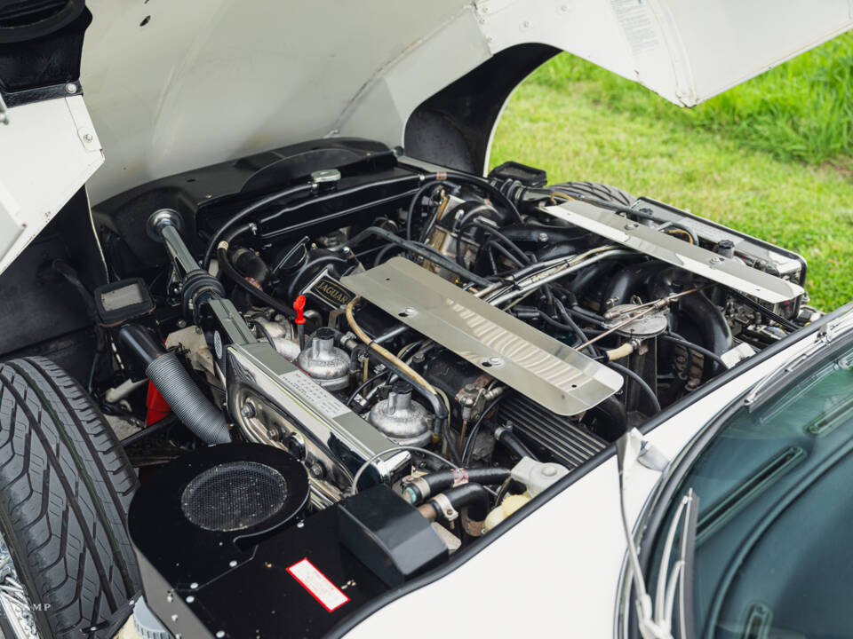 Image 17/20 de Jaguar Type E V12 (1972)