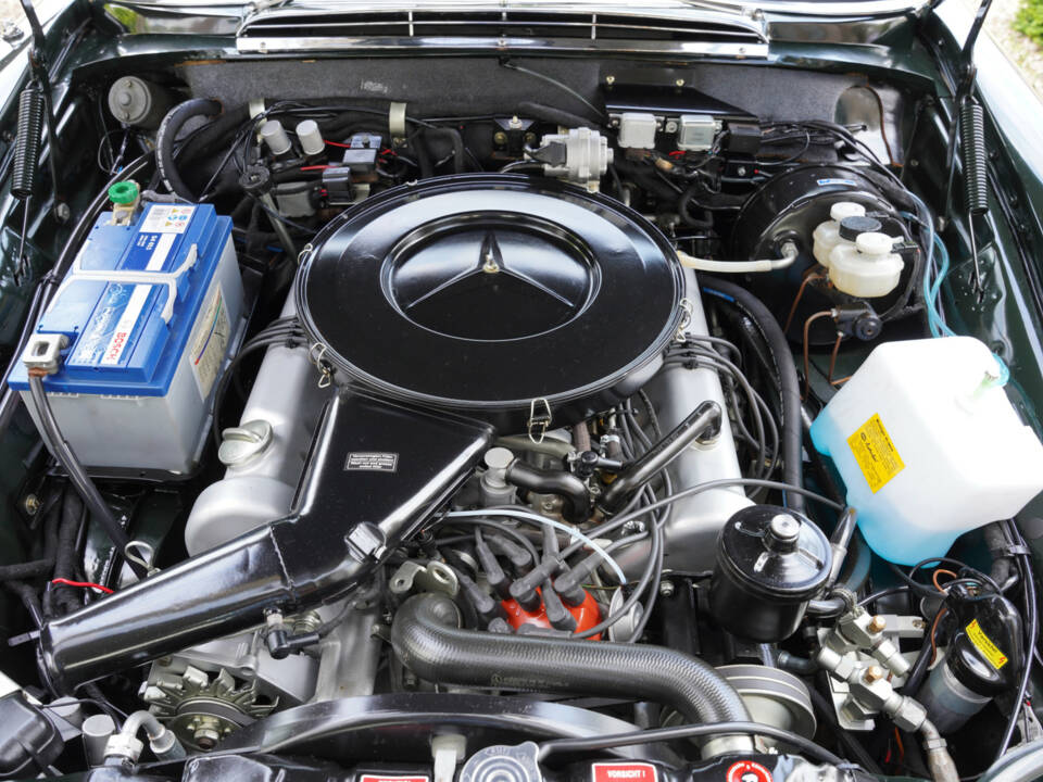 Image 4/50 of Mercedes-Benz 280 SE 3,5 (1971)