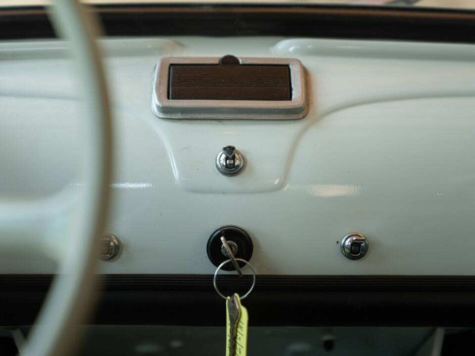 Imagen 35/50 de FIAT 500 D (1964)