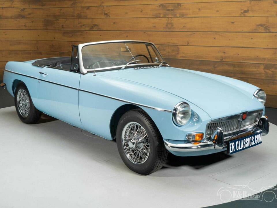 Bild 17/19 von MG MGB (1965)