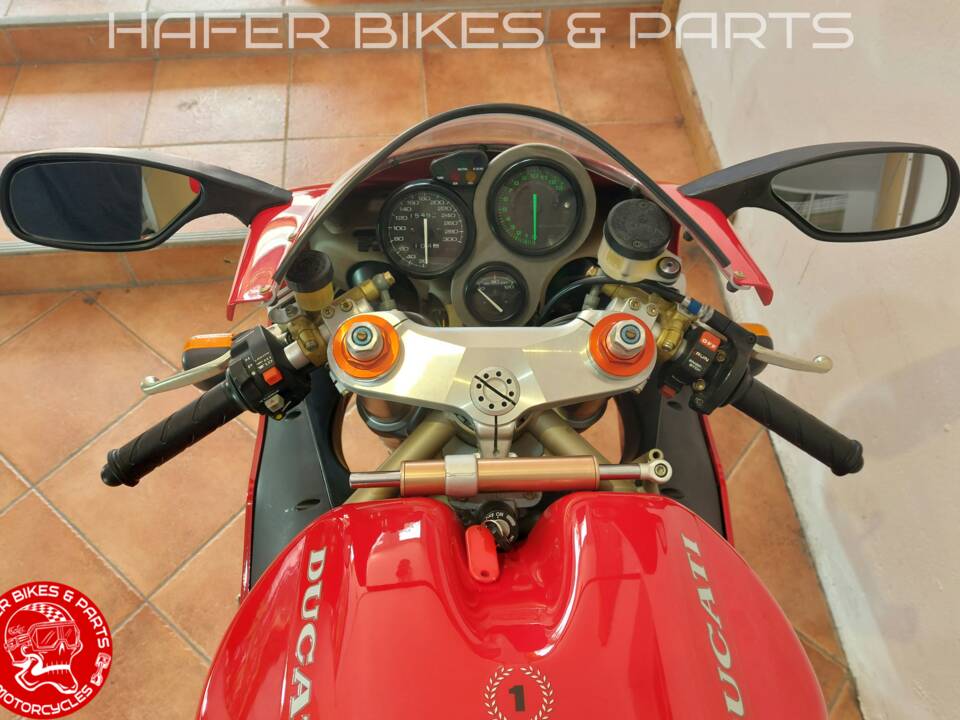 Bild 17/42 von Ducati 916 (1995)