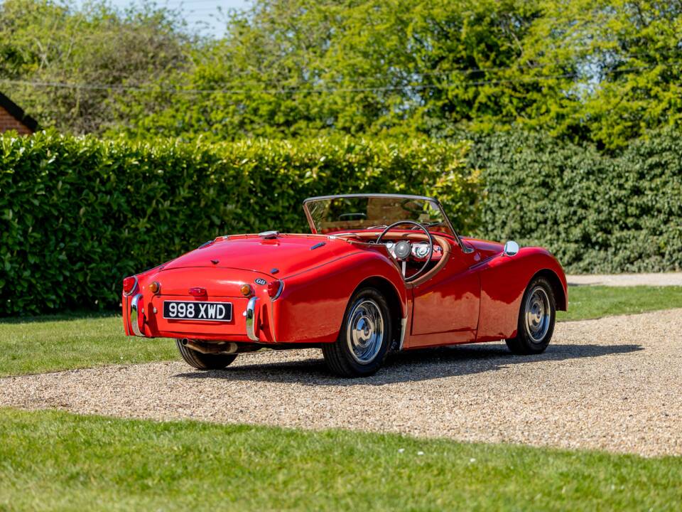Image 15/50 of Triumph TR 3 (1956)