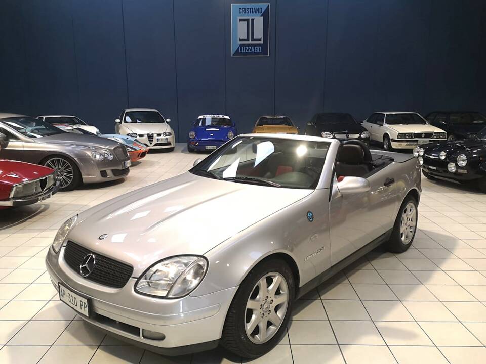 Image 2/59 of Mercedes-Benz SLK 200 Kompressor (1997)