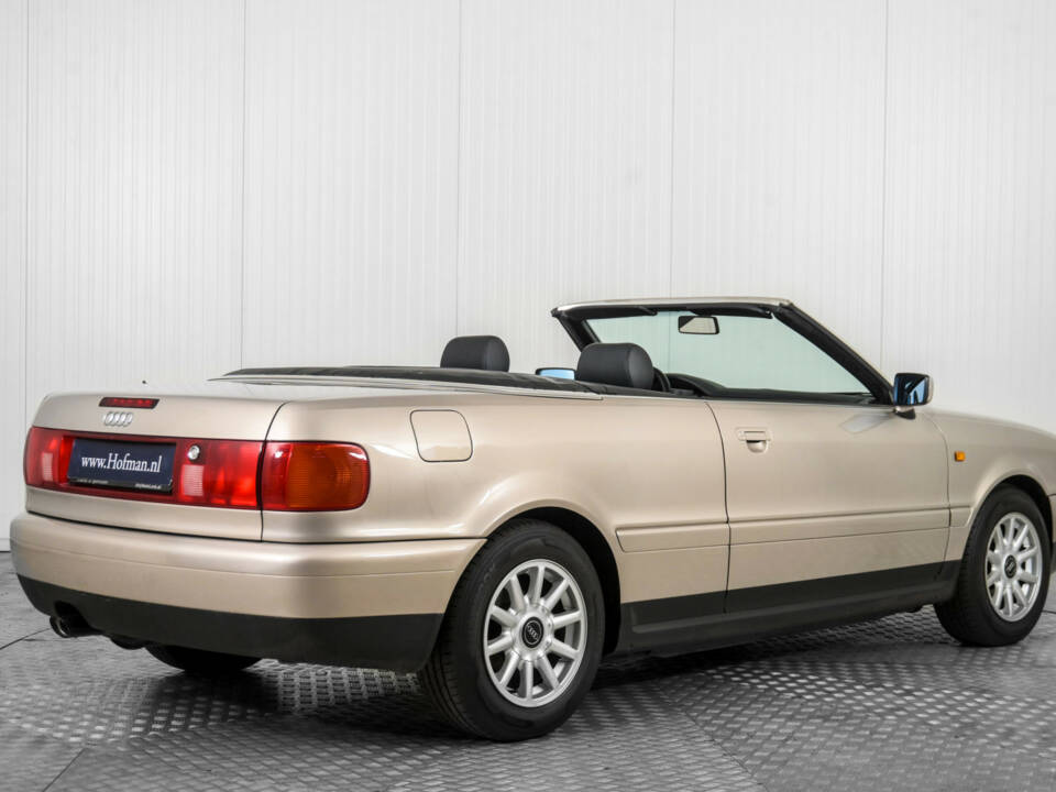 Bild 2/50 von Audi Cabriolet 1.8 (2000)