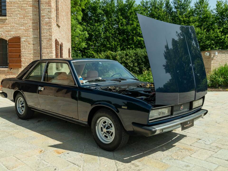 Immagine 44/49 di FIAT 130 Coupé (1973)