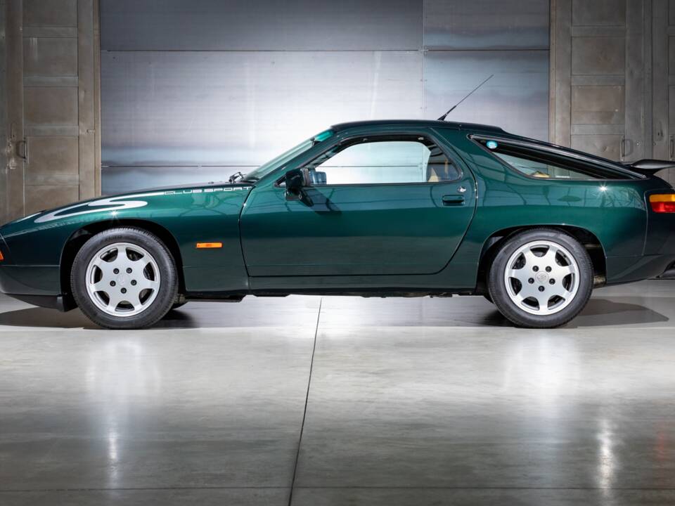Immagine 9/22 di Porsche 928 S4 Clubsport (1988)