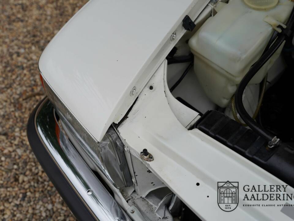 Image 24/50 of Mercedes-Benz 280 SL (1981)