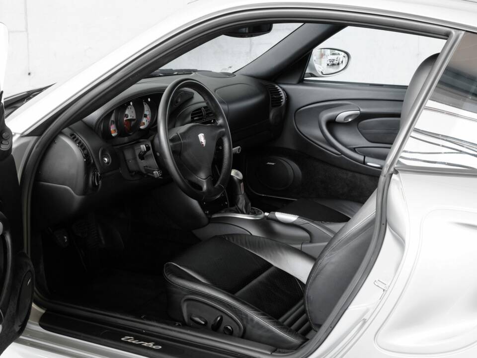 Image 15/49 of Porsche 911 Turbo (2002)