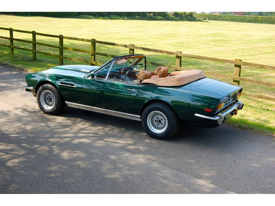 Imagen 4/27 de Aston Martin V8 Volante (1982)