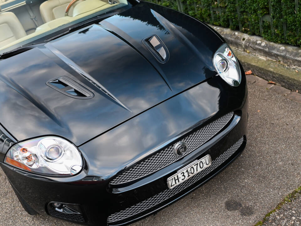 Imagen 21/43 de Jaguar XKR (2007)