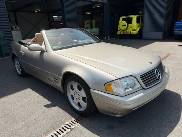 Image 2/23 of Mercedes-Benz SL 500 (1998)