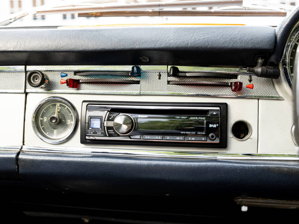 Bild 27/41 von Mercedes-Benz 250 SL (1967)