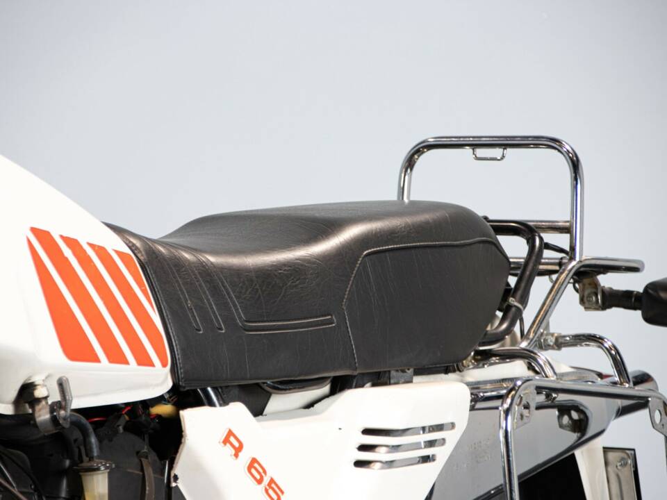 Image 29/50 of BMW R 65 GS (1989)