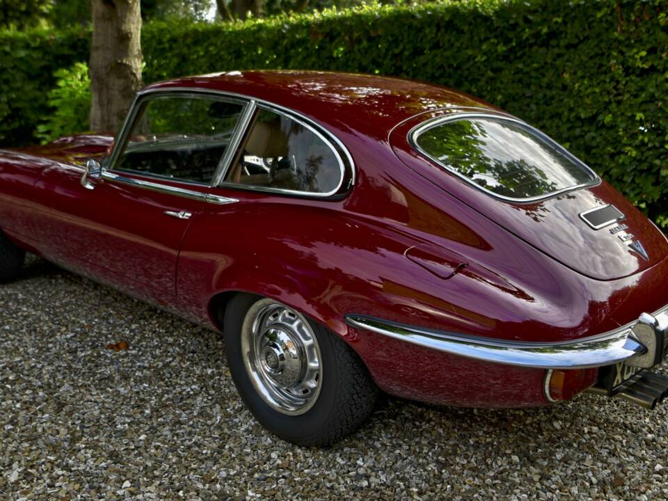 Afbeelding 9/50 van Jaguar E-Type V12 (2+2) (1972)