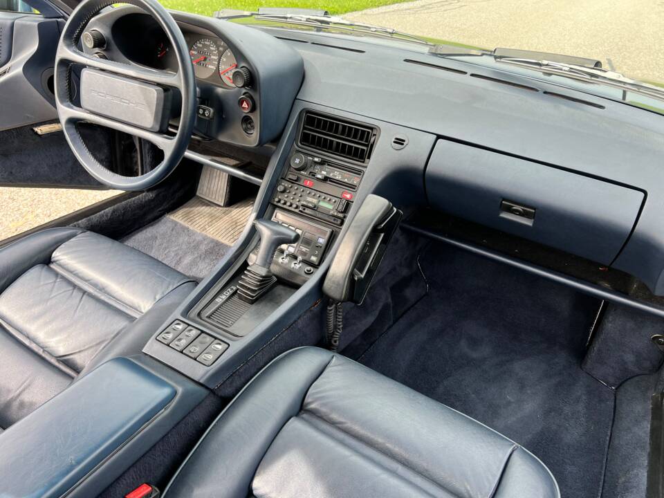 Immagine 6/17 di Porsche 928 S (1985)