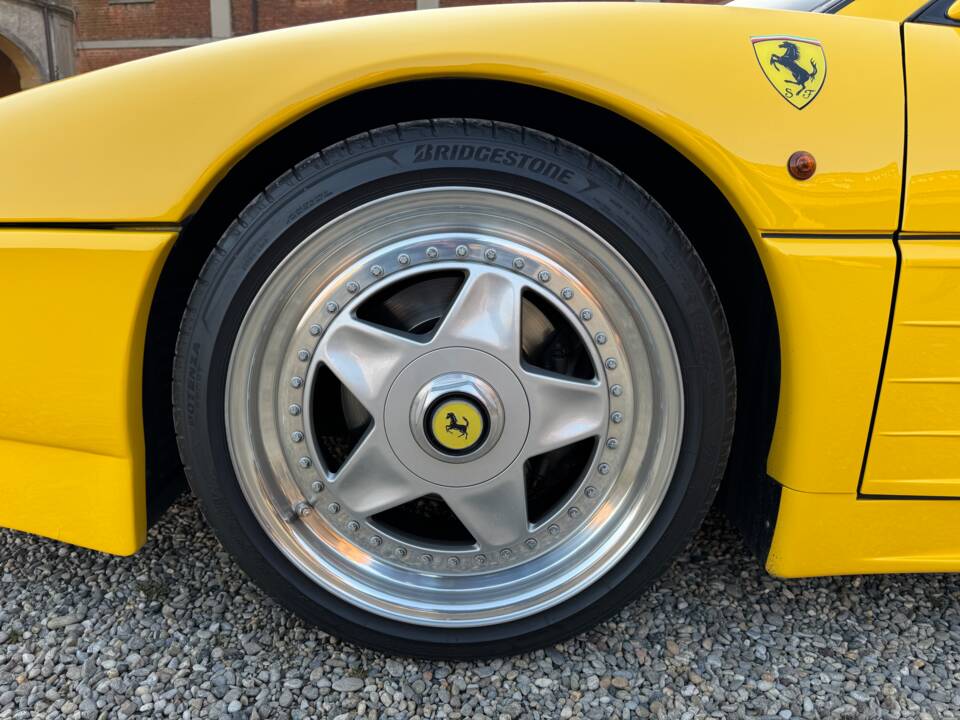 Bild 52/82 von Ferrari 348 TS (1990)