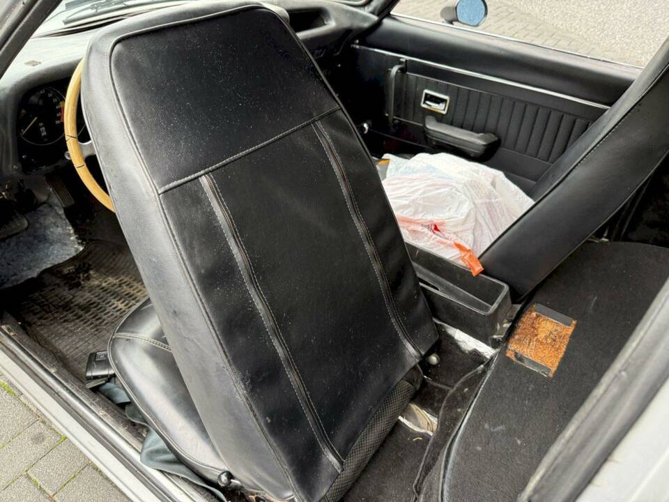 Bild 12/36 von Opel GT 1900 (1971)