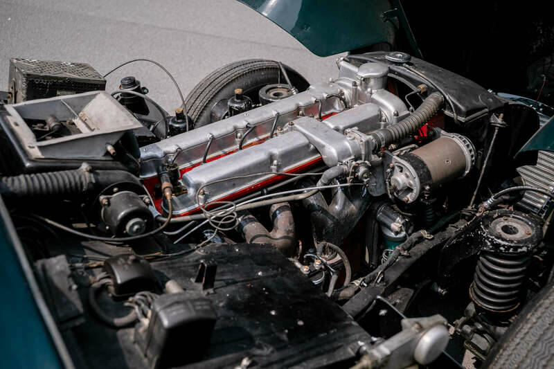 Image 20/50 of Aston Martin DB 2&#x2F;4 Mk I DHC (1954)