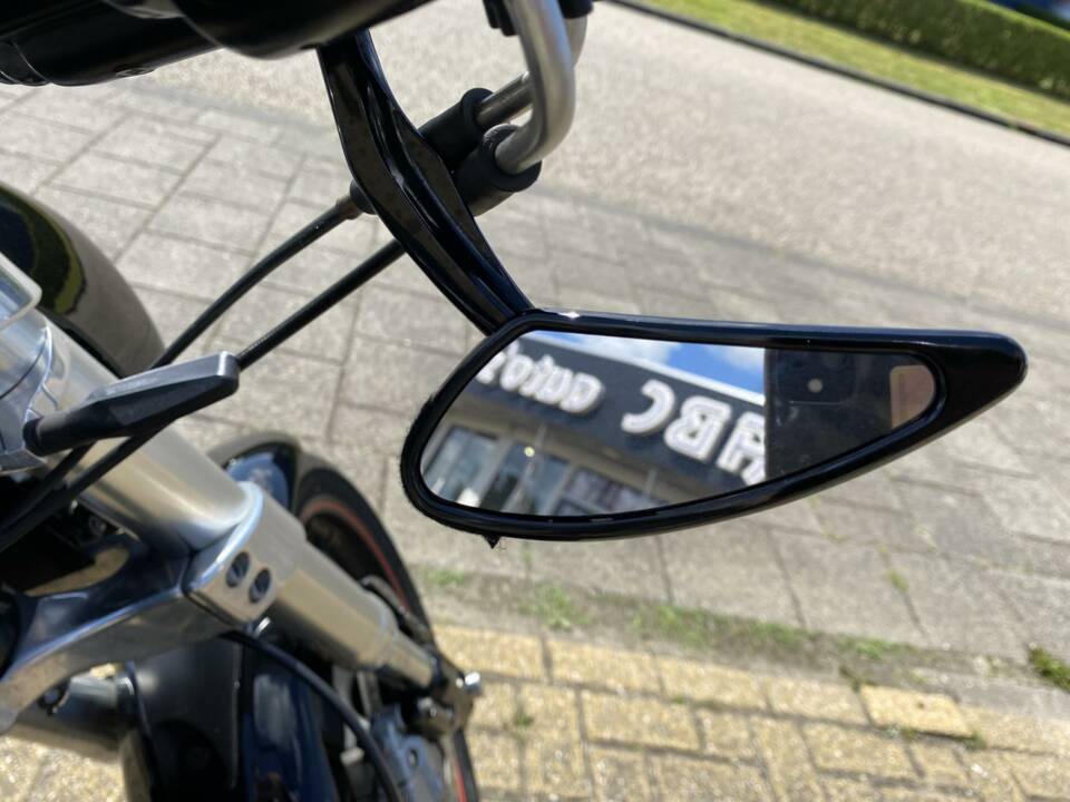 Bild 16/19 von Harley-Davidson VRSCR V-Rod (2007)