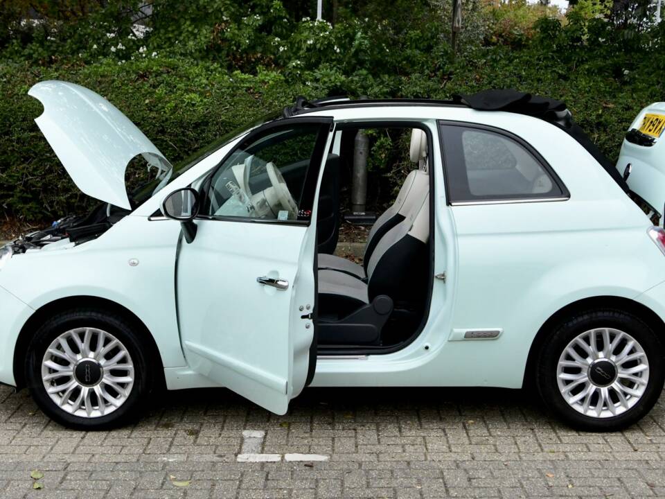 Image 15/45 of FIAT 500 C (2015)