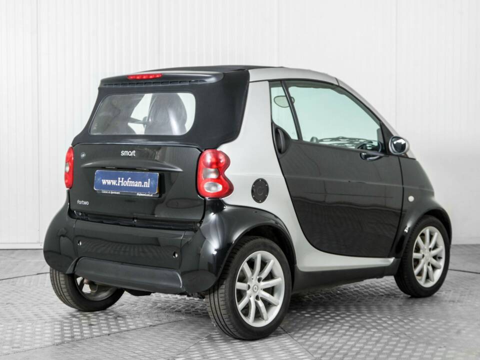 Image 2/37 of Smart Fortwo (2005)