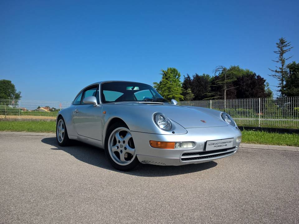 Image 2/23 de Porsche 911 Carrera (1995)