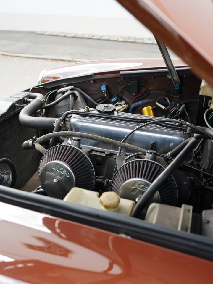Image 86/100 of MG MGB (1978)