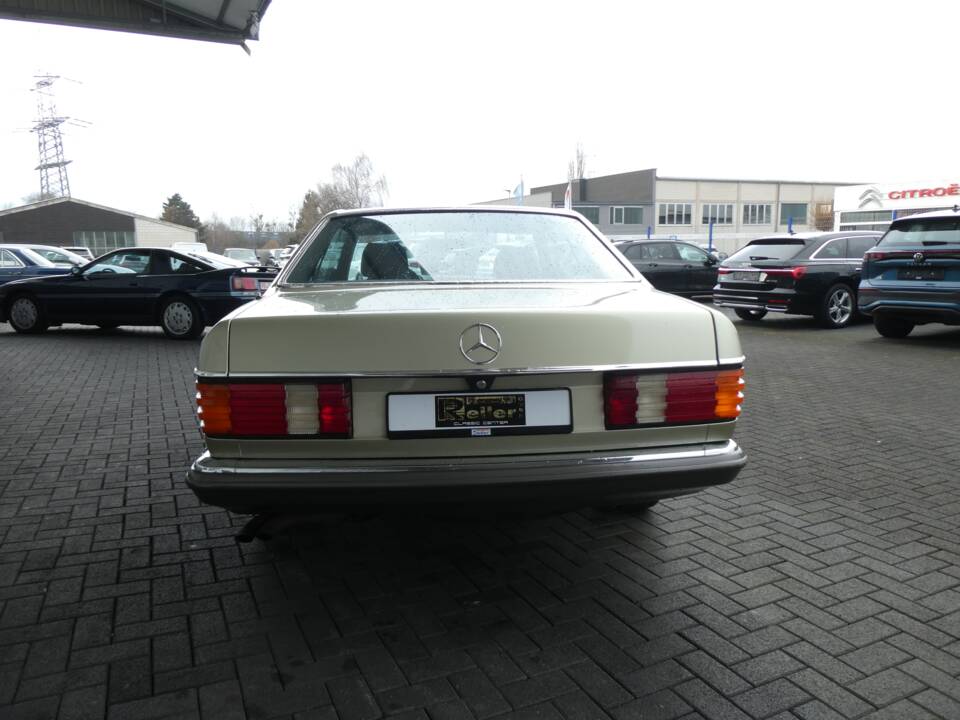 Image 5/23 of Mercedes-Benz 380 SEC (1982)