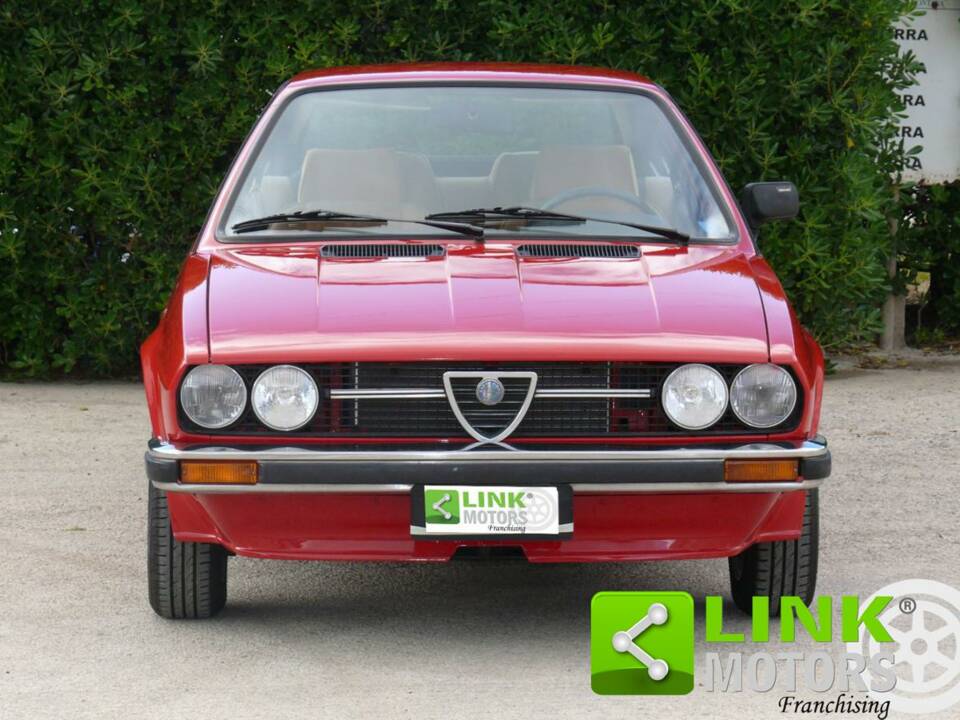Image 3/10 de Alfa Romeo Alfasud Sprint Veloce (1982)