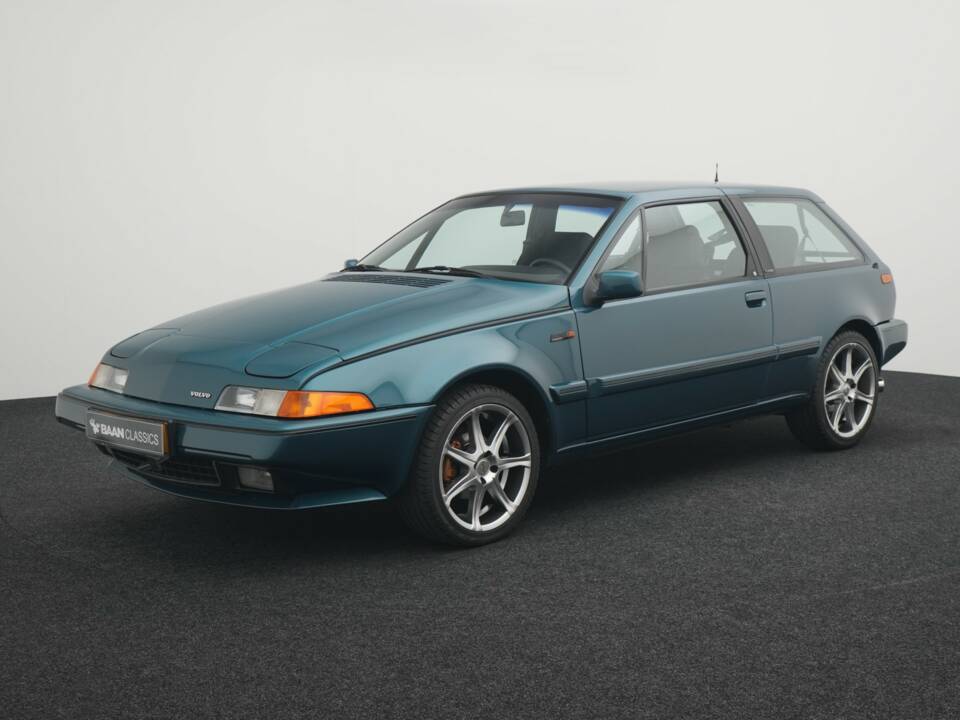 Image 4/42 of Volvo 480 Turbo (1992)